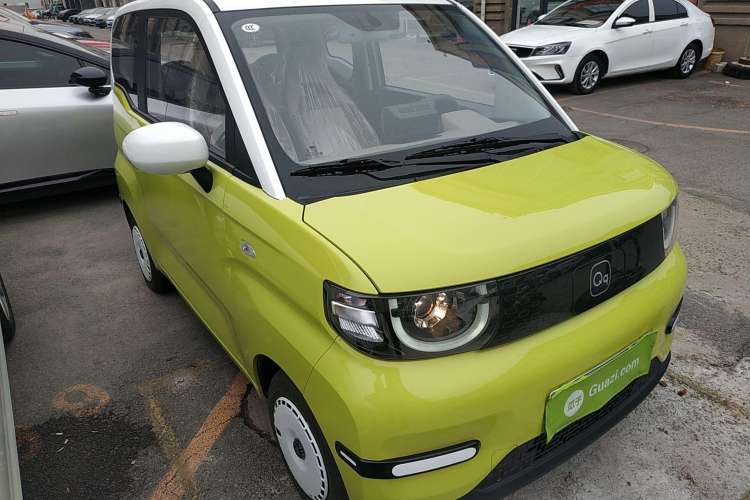 Used Chery New Energy QQ Ice Cream 2024 205km Sundae Pro Front Right 45 Deg
