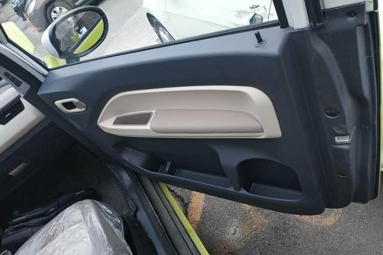 Used Chery New Energy QQ Ice Cream 2024 205km Sundae Pro Right Front Door Interior