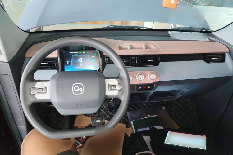 Used Chery New Energy QQ Ice Cream 2025 155km Sundae Edition Center Console