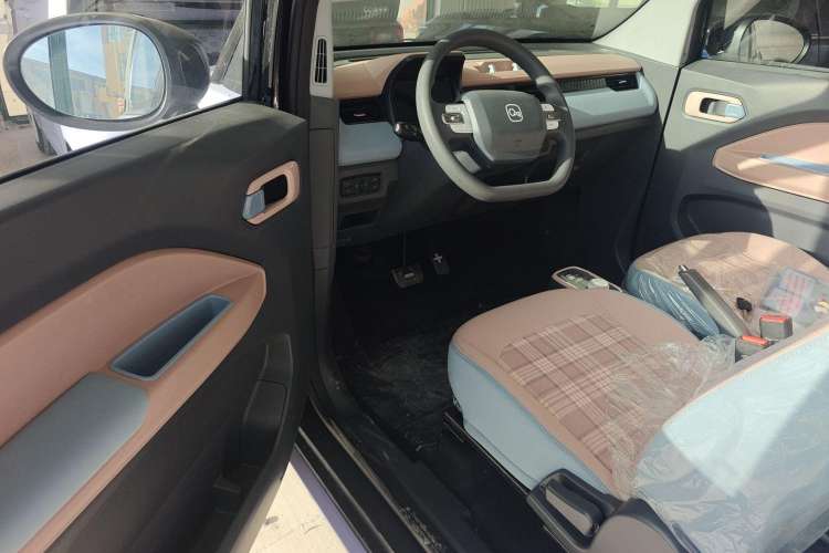 Used Chery New Energy QQ Ice Cream 2025 155km Sundae Edition Driver Seat