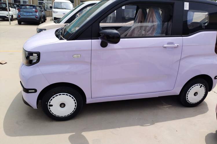 Used Chery New Energy QQ Ice Cream 2025 155km Sundae Edition Exterior 3