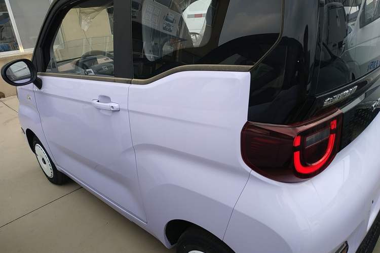 Used Chery New Energy QQ Ice Cream 2025 155km Sundae Edition Exterior 3