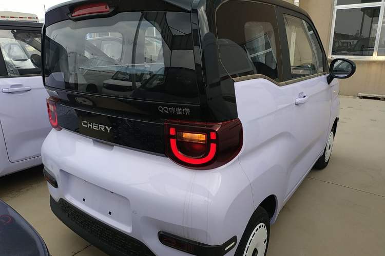Used Chery New Energy QQ Ice Cream 2025 155km Sundae Edition Exterior 5