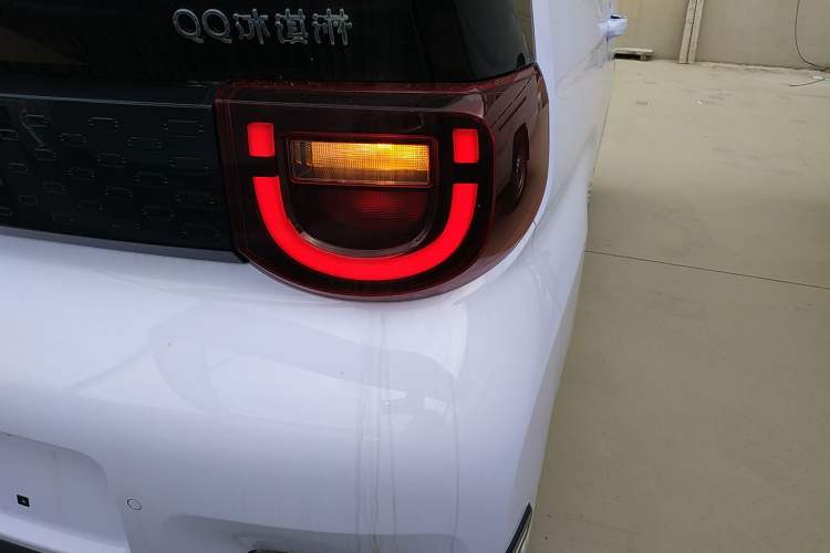 Used Chery New Energy QQ Ice Cream 2025 155km Sundae Edition Exterior 6