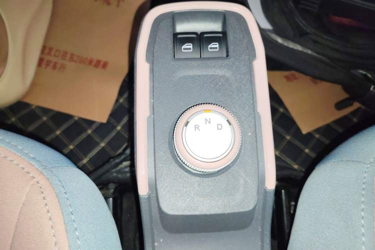 Used Chery New Energy QQ Ice Cream 2025 155km Sundae Edition Gear Lever