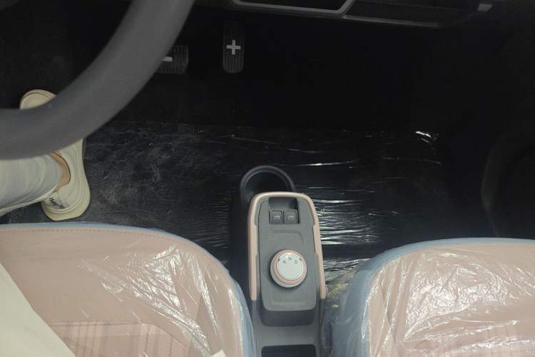Used Chery New Energy QQ Ice Cream 2025 155km Sundae Edition Gear Lever