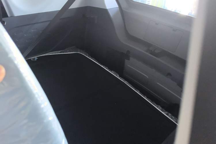Used Chery New Energy QQ Ice Cream 2025 155km Sundae Edition Interior 1
