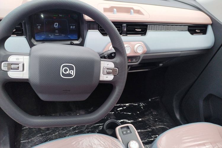 Used Chery New Energy QQ Ice Cream 2025 155km Sundae Edition Interior 2