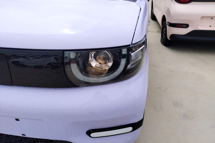 Used Chery New Energy QQ Ice Cream 2025 155km Sundae Edition Left Front Headlight