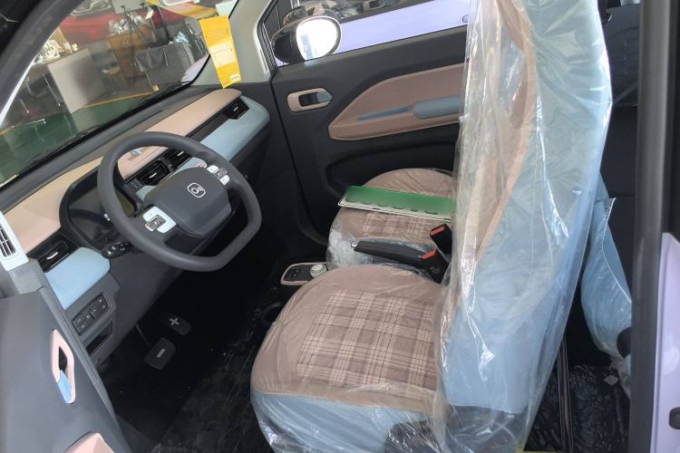 Used Chery New Energy QQ Ice Cream 2025 155km Sundae Edition Left Front Seat