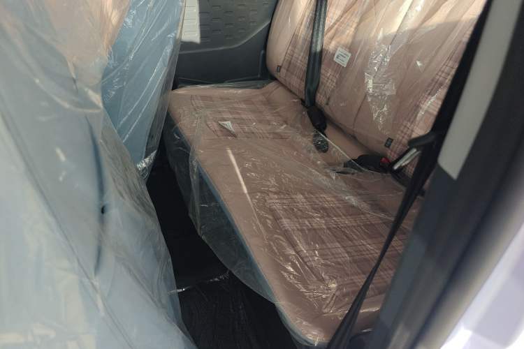 Used Chery New Energy QQ Ice Cream 2025 155km Sundae Edition Left Rear Seat