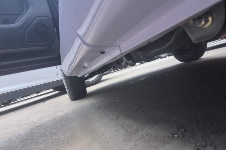 Used Chery New Energy QQ Ice Cream 2025 155km Sundae Edition Left Side Sill