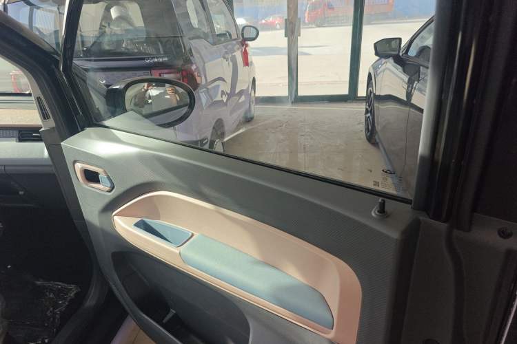 Used Chery New Energy QQ Ice Cream 2025 155km Sundae Edition Right Front Door Interior