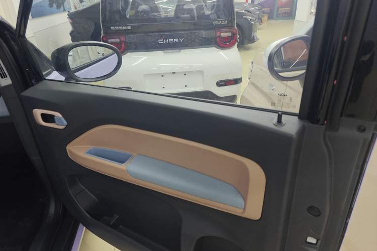 Used Chery New Energy QQ Ice Cream 2025 155km Sundae Edition Right Front Door Interior