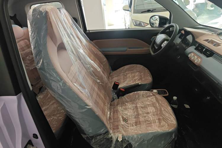 Used Chery New Energy QQ Ice Cream 2025 155km Sundae Edition Right Front Seat