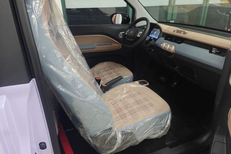 Used Chery New Energy QQ Ice Cream 2025 155km Sundae Edition Right Front Seat