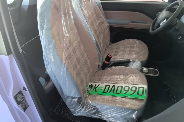 Used Chery New Energy QQ Ice Cream 2025 155km Sundae Edition Right Front Seat
