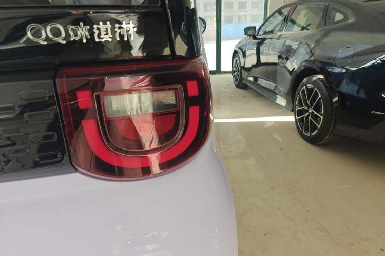 Used Chery New Energy QQ Ice Cream 2025 155km Sundae Edition Right Rear Taillight