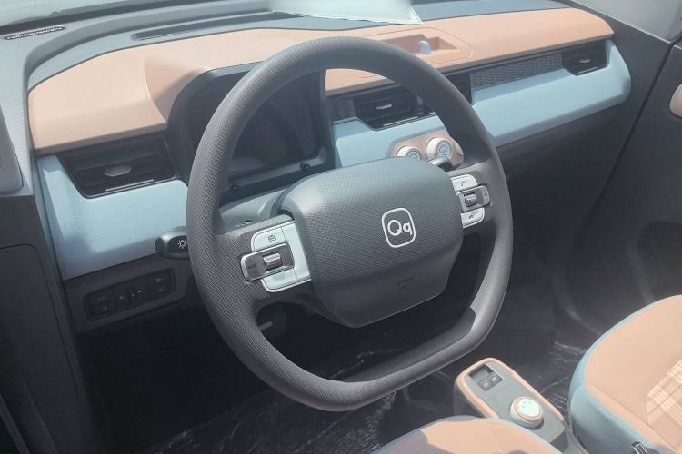 Used Chery New Energy QQ Ice Cream 2025 155km Sundae Edition Steering Wheel