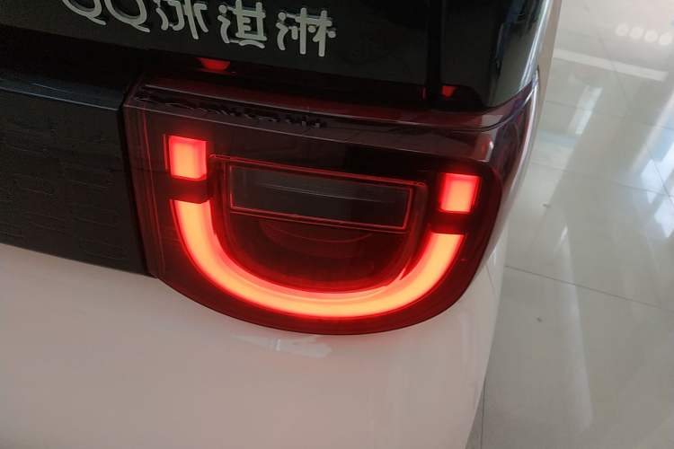 Used Chery New Energy QQ Ice Cream 2025 155km Sundae Edition Exterior 6