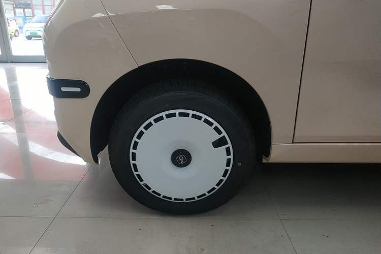 Used Chery New Energy QQ Ice Cream 2025 155km Sundae Edition Exterior 7