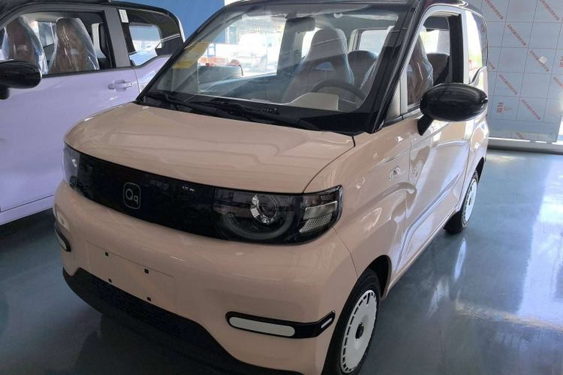 Used Chery New Energy QQ Ice Cream 2025 155km Sundae Edition Front Left 45 Deg