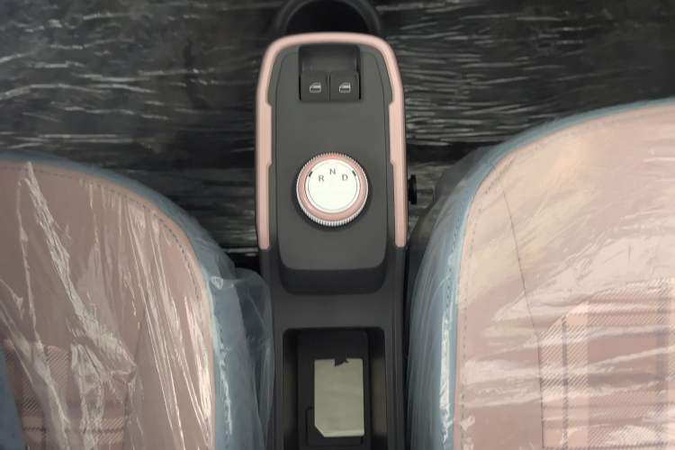 Used Chery New Energy QQ Ice Cream 2025 155km Sundae Edition Gear Lever