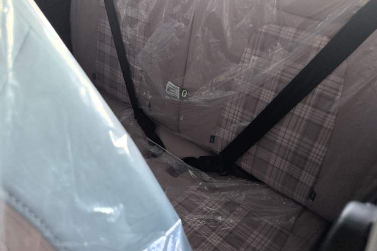 Used Chery New Energy QQ Ice Cream 2025 155km Sundae Edition Interior 1