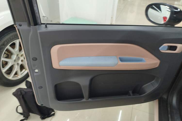 Used Chery New Energy QQ Ice Cream 2025 155km Sundae Edition Interior 7