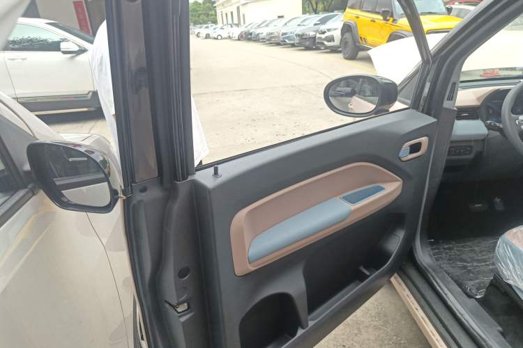 Used Chery New Energy QQ Ice Cream 2025 155km Sundae Edition Left Front Door Interior