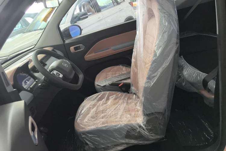 Used Chery New Energy QQ Ice Cream 2025 155km Sundae Edition Left Front Seat