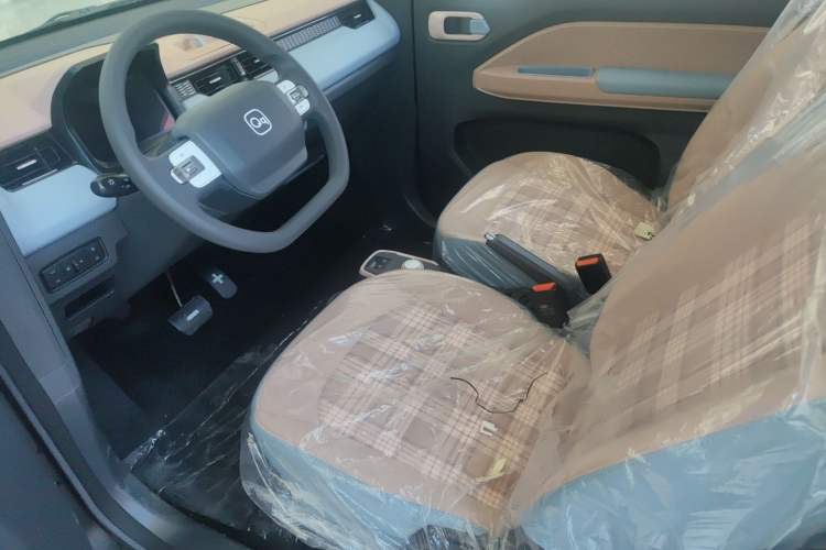 Used Chery New Energy QQ Ice Cream 2025 155km Sundae Edition Left Front Seat