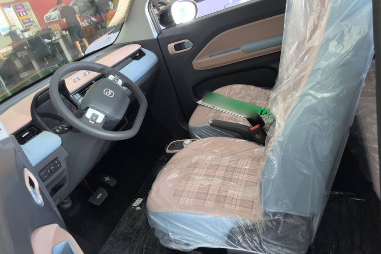 Used Chery New Energy QQ Ice Cream 2025 155km Sundae Edition Left Front Seat