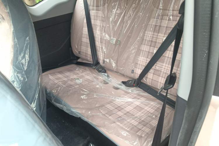 Used Chery New Energy QQ Ice Cream 2025 155km Sundae Edition Left Rear Seat
