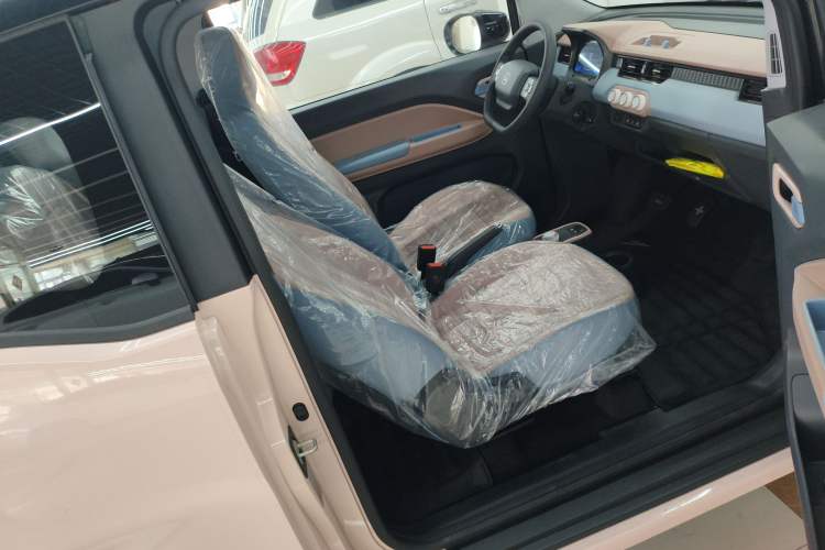 Used Chery New Energy QQ Ice Cream 2025 155km Sundae Edition Right Front Seat