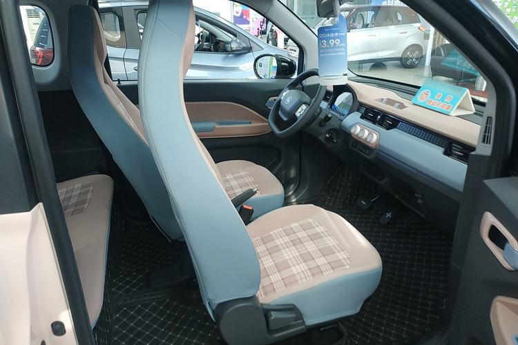 Used Chery New Energy QQ Ice Cream 2025 155km Sundae Edition Right Front Seat