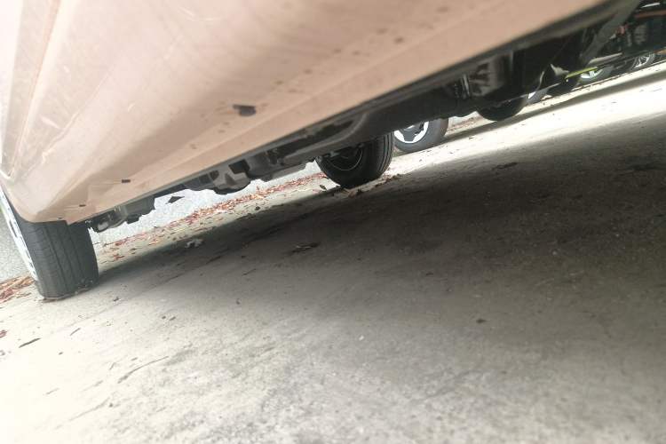 Used Chery New Energy QQ Ice Cream 2025 155km Sundae Edition Right Side Sill