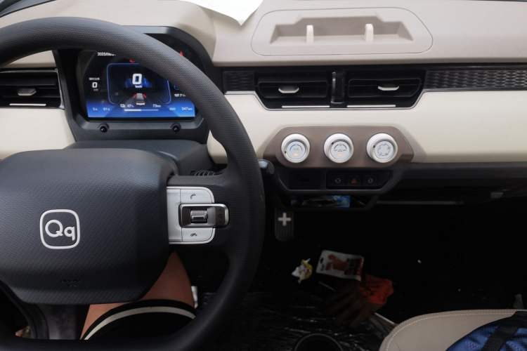 Used Chery New Energy QQ Ice Cream 2025 155km Sundae Edition Audio And AC Panel