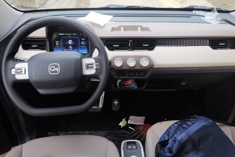 Used Chery New Energy QQ Ice Cream 2025 155km Sundae Edition Center Console