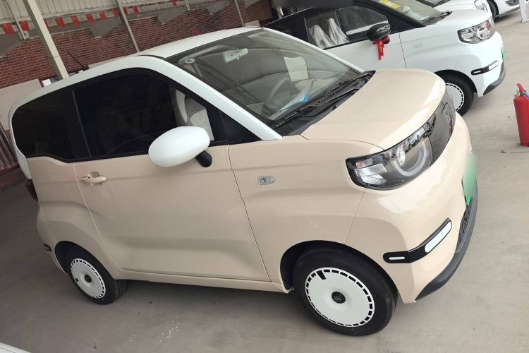 Used Chery New Energy QQ Ice Cream 2025 155km Sundae Edition Exterior 2