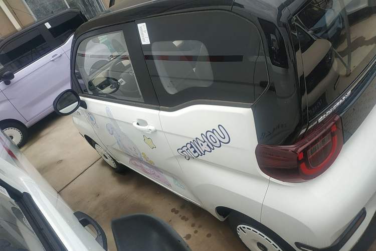 Used Chery New Energy QQ Ice Cream 2025 155km Sundae Edition Exterior 3