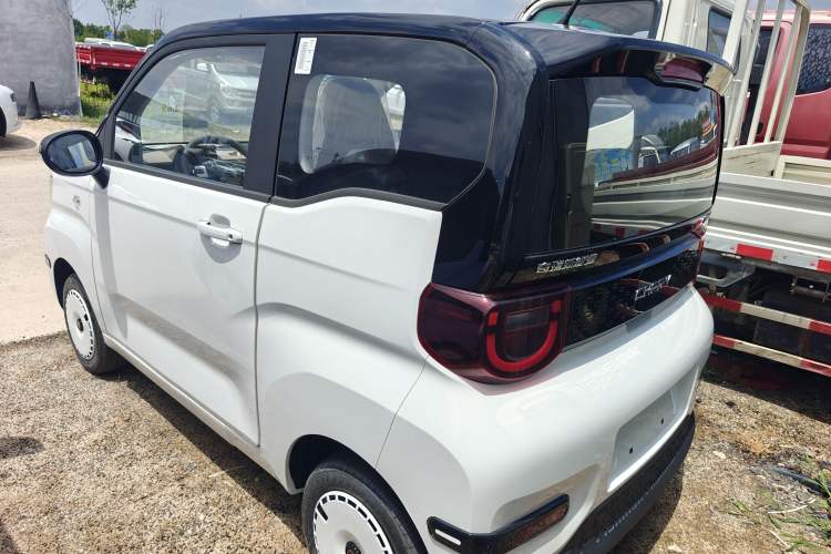 Used Chery New Energy QQ Ice Cream 2025 155km Sundae Edition Exterior 3