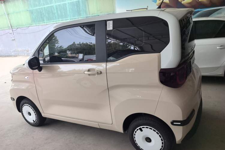 Used Chery New Energy QQ Ice Cream 2025 155km Sundae Edition Exterior 5