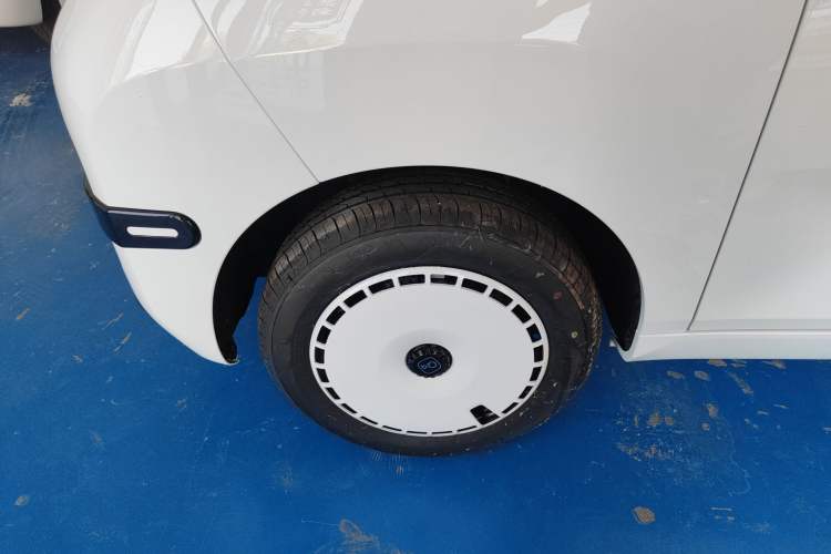 Used Chery New Energy QQ Ice Cream 2025 155km Sundae Edition Exterior 7