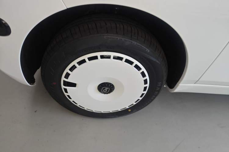 Used Chery New Energy QQ Ice Cream 2025 205km Qi Energy Version Exterior 7