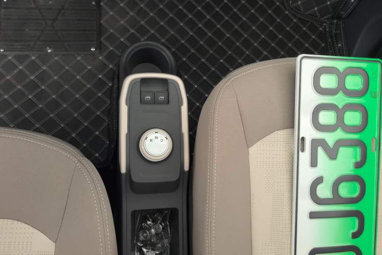 Used Chery New Energy QQ Ice Cream 2025 155km Sundae Edition Gear Lever