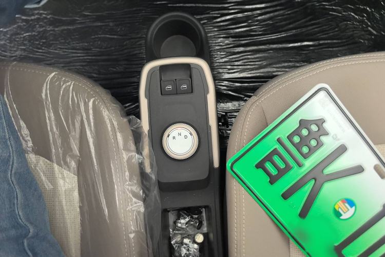 Used Chery New Energy QQ Ice Cream 2025 155km Sundae Edition Gear Lever