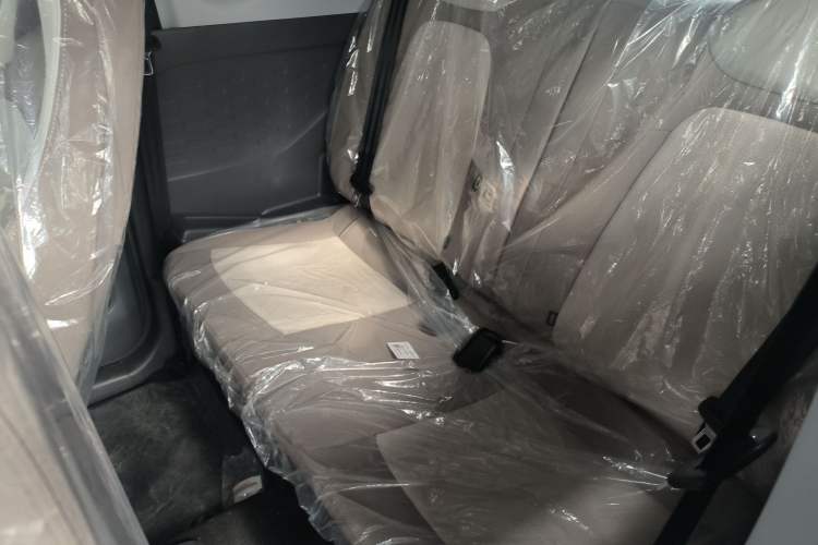 Used Chery New Energy QQ Ice Cream 2025 155km Sundae Edition Interior 1