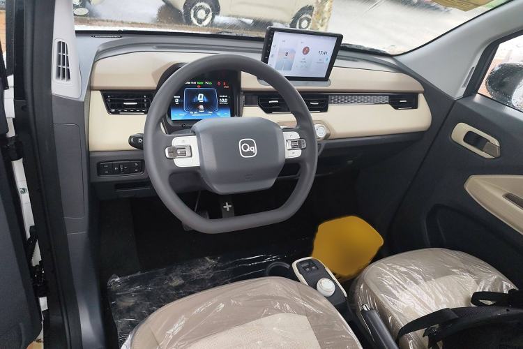 Used Chery New Energy QQ Ice Cream 2025 205km Qi Energy Version Interior 2