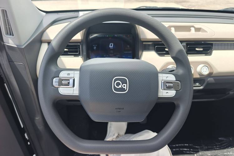 Used Chery New Energy QQ Ice Cream 2025 155km Sundae Edition Interior 2